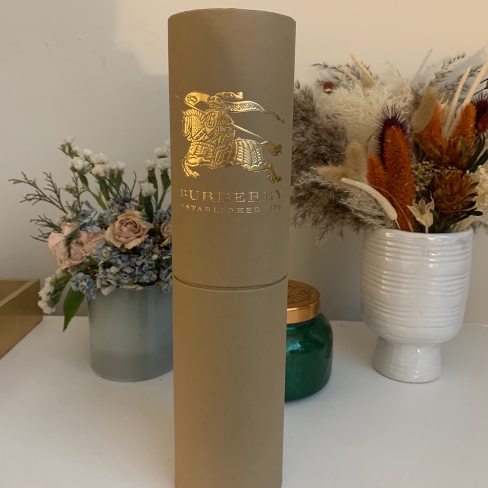 Burberry Scarf Gift Box